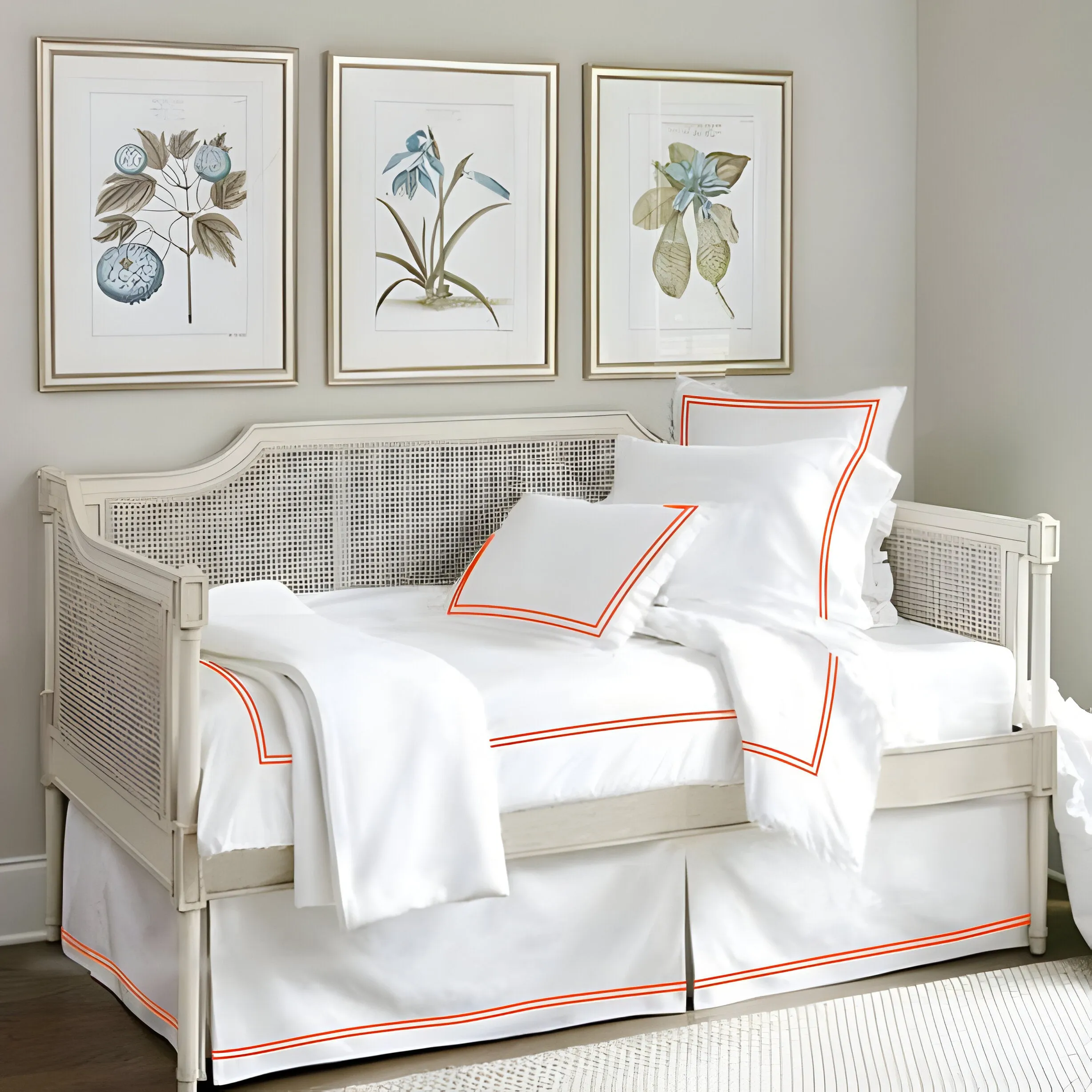 400TC Daybed Sateen Solid Cotton Double Embroidered Tailored Bed Skirt