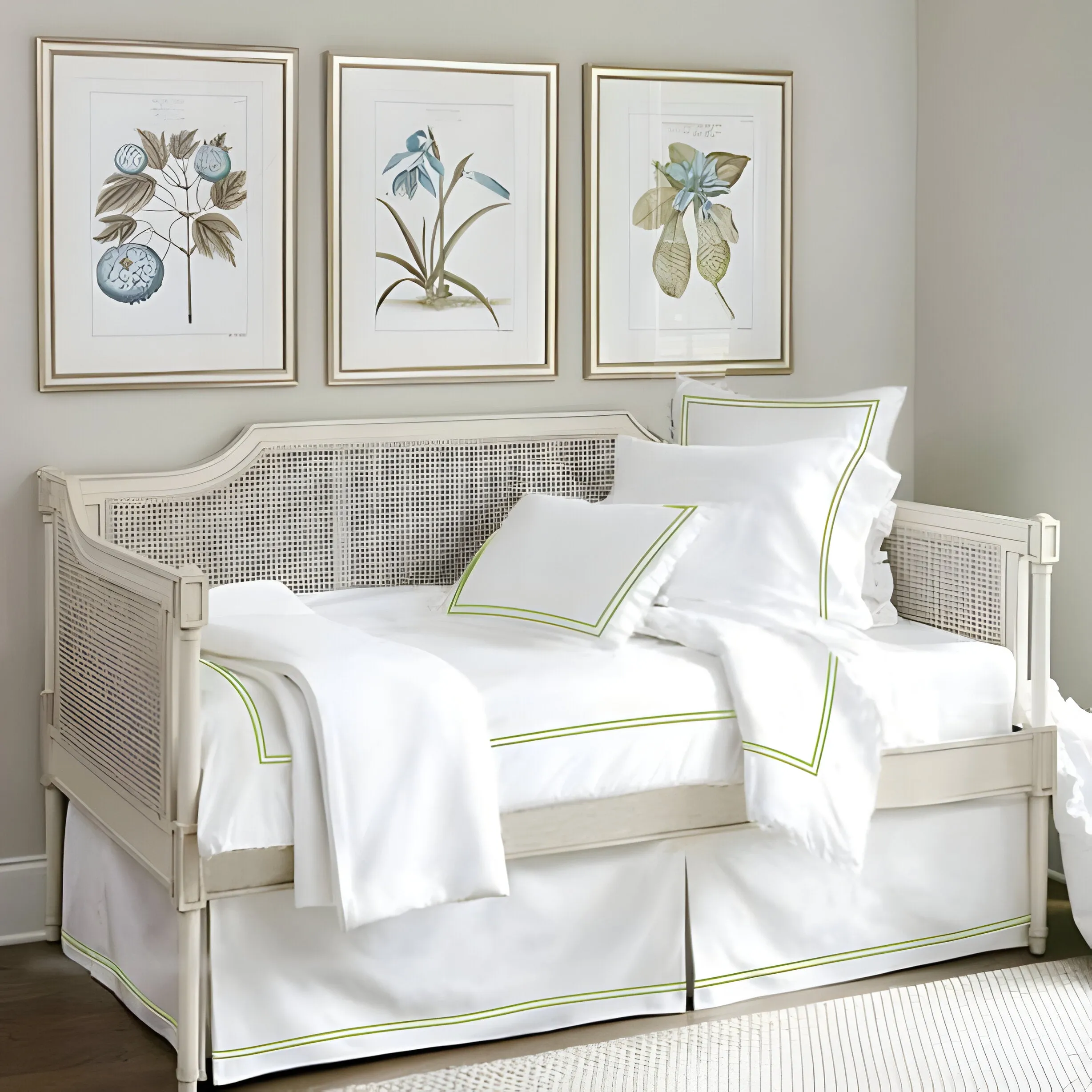 400TC Daybed Sateen Solid Cotton Double Embroidered Tailored Bed Skirt