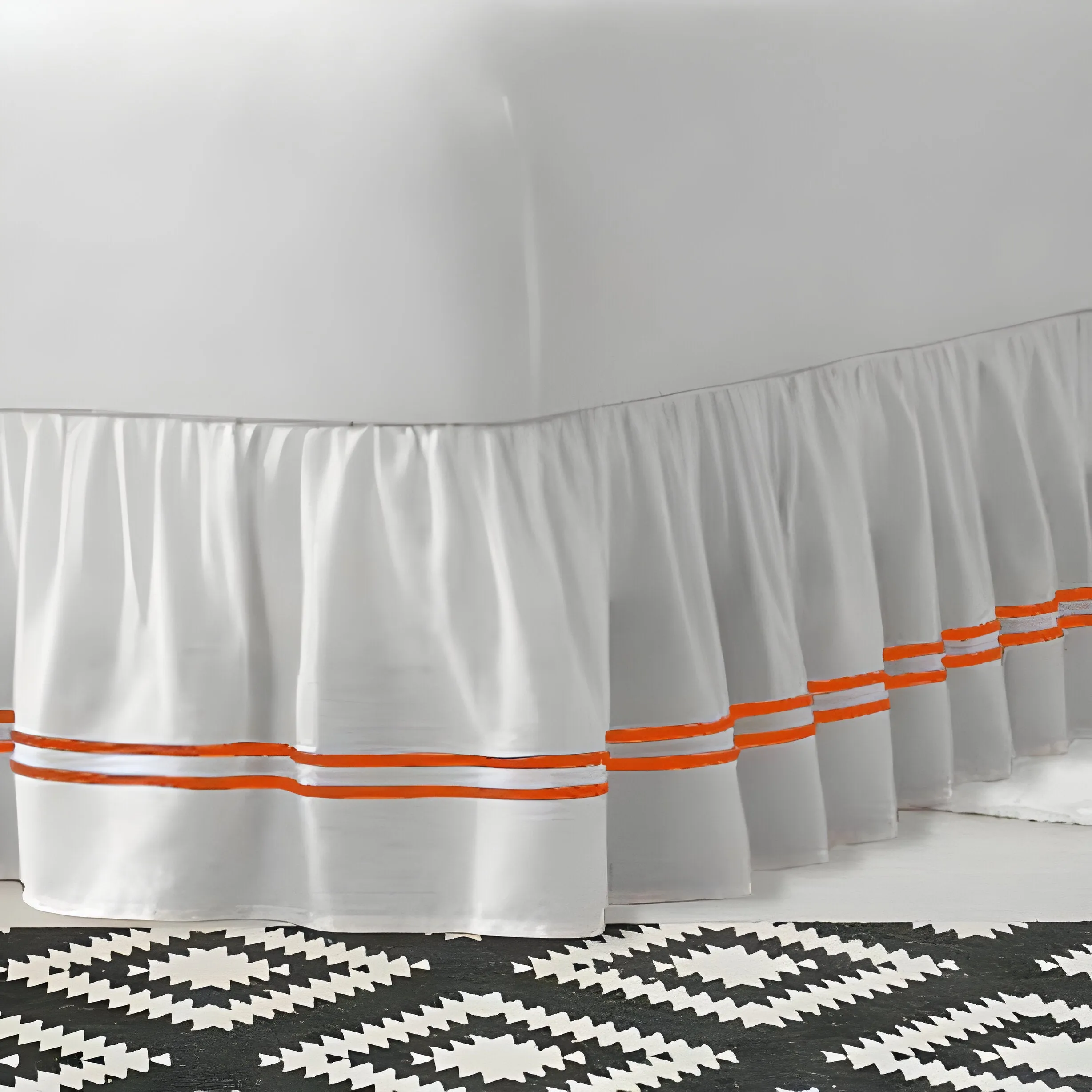 400TC Sateen Solid Cotton Double Embroidered Gathered Bed Skirt