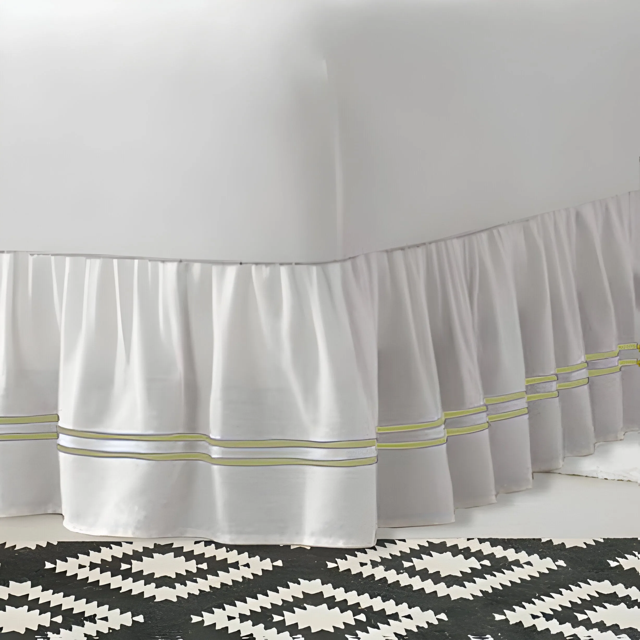 400TC Sateen Solid Cotton Double Embroidered Gathered Bed Skirt