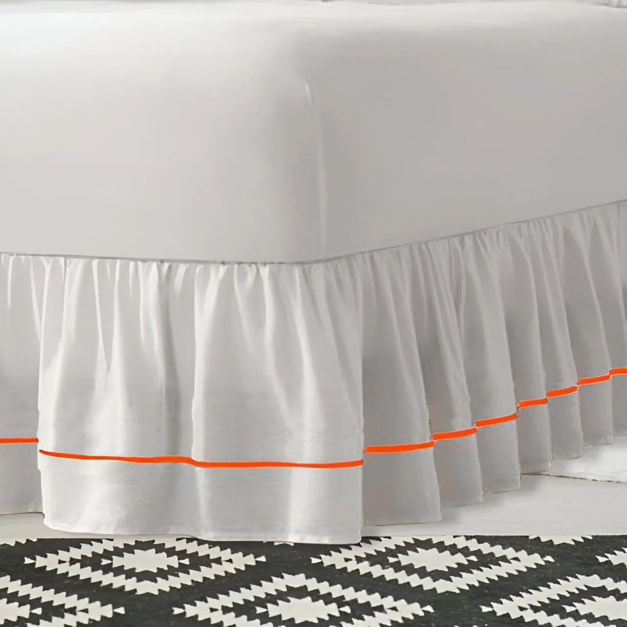 400TC Sateen Solid Cotton Single Embroidered Gathered Bed Skirt
