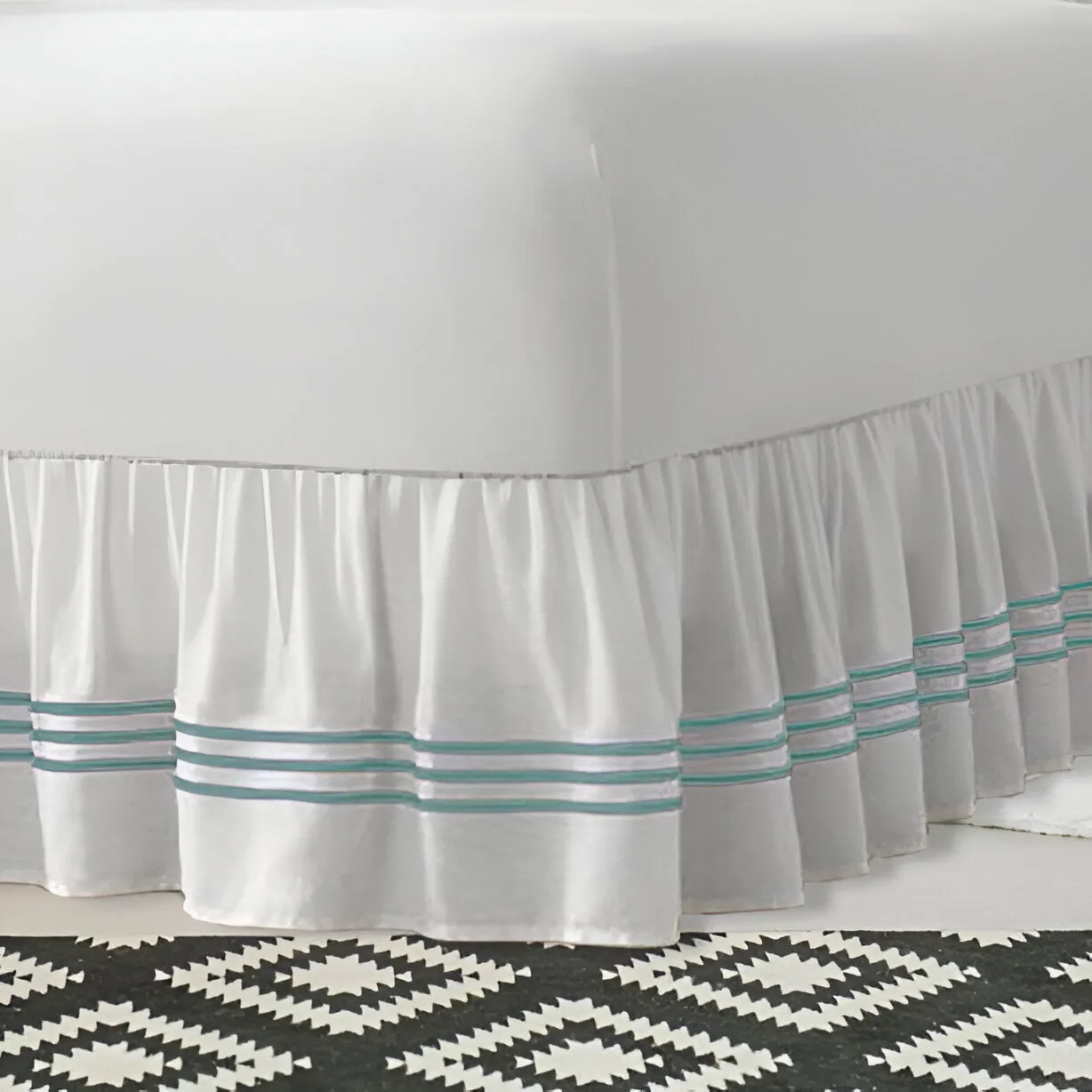 400TC Sateen Solid Cotton Triple Embroidered Gathered Bed Skirt