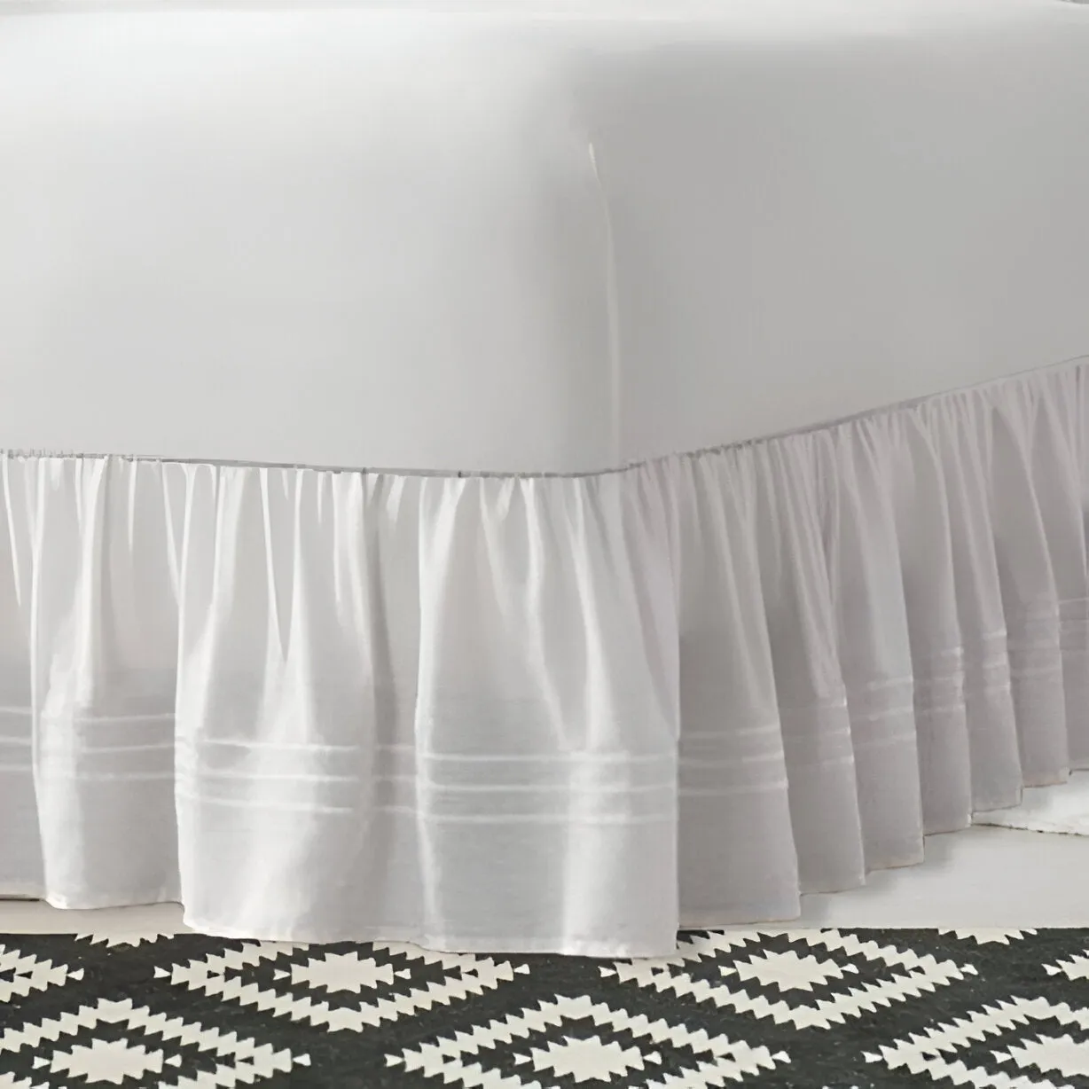 400TC Sateen Solid Cotton Triple Embroidered Gathered Bed Skirt