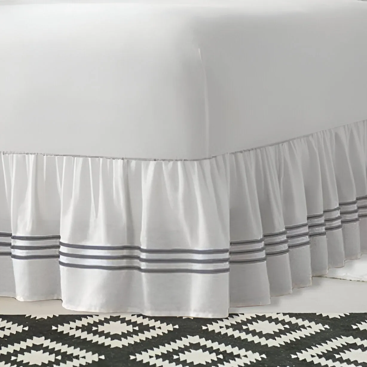 400TC Sateen Solid Cotton Triple Embroidered Gathered Bed Skirt