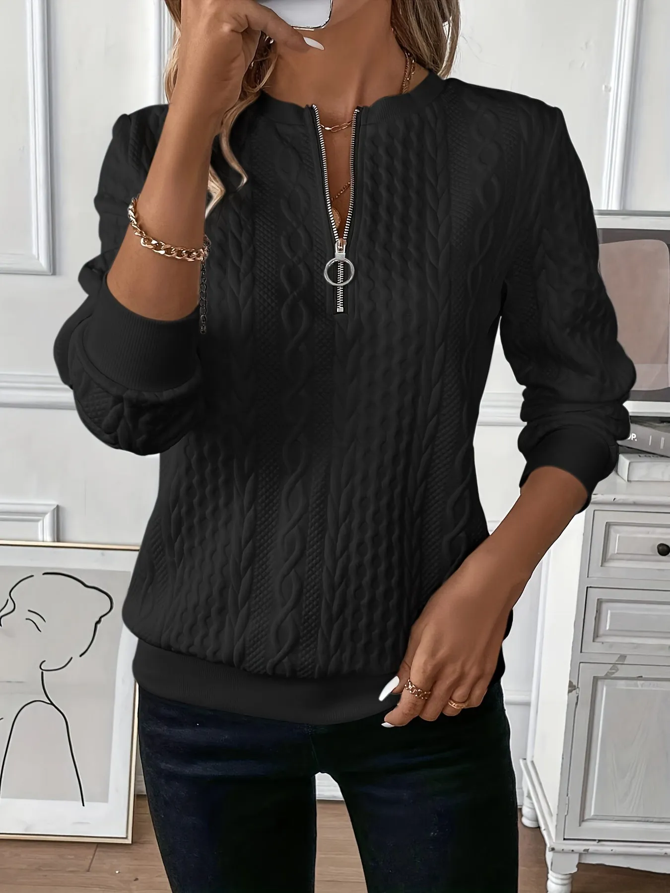 Agata - Cable Sweater with Decorative Zipper
