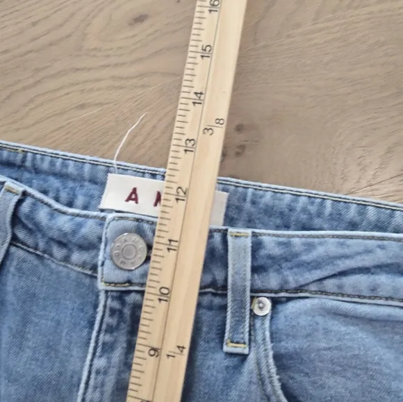 AMO Bella Women’s Blue Jeans in Baby Blues High Rise Light Medium Wash 29