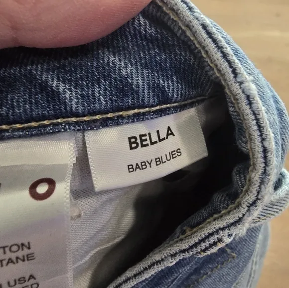AMO Bella Women’s Blue Jeans in Baby Blues High Rise Light Medium Wash 29