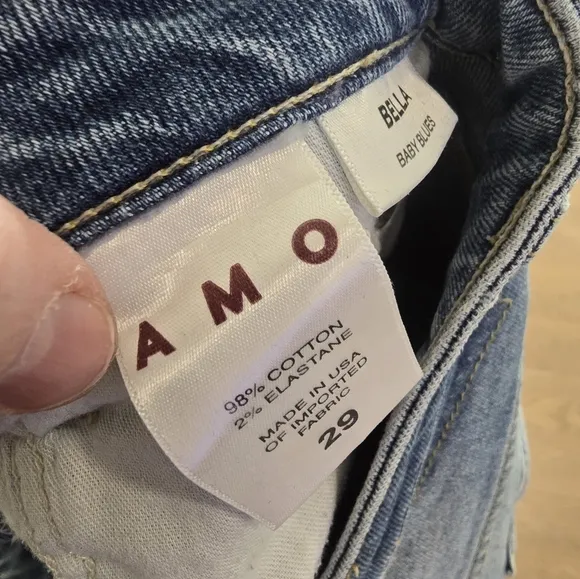 AMO Bella Women’s Blue Jeans in Baby Blues High Rise Light Medium Wash 29