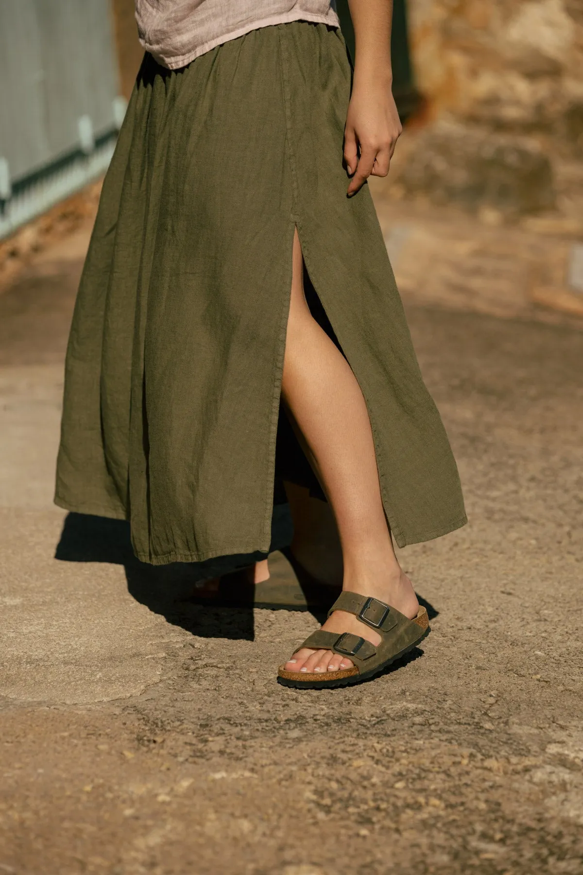 August - Linen Skirt in Khaki
