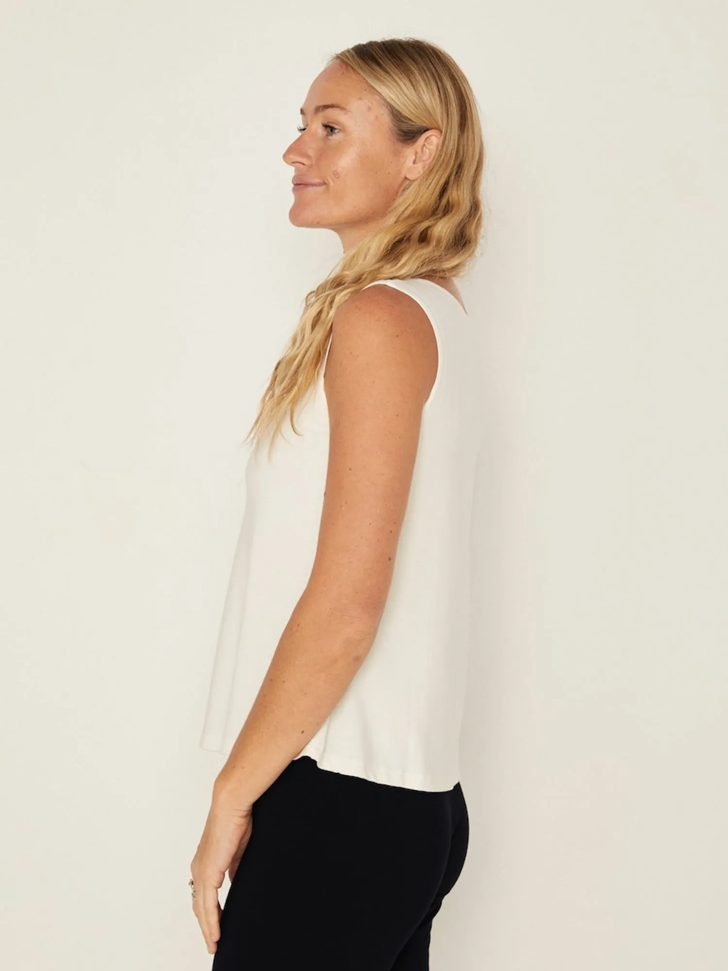 Bamboo Boat Neck Singlet - Cream