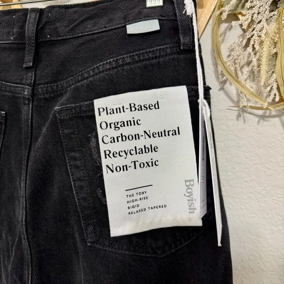 Boyish NWT Black High Rise The Toby Relaxed Tapered Jeans Size 26