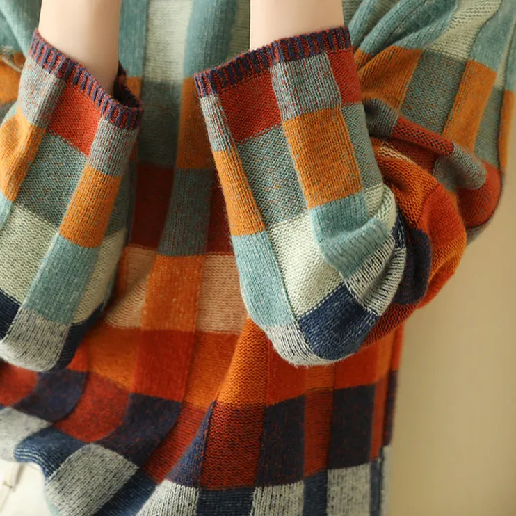 Caryn - Cozy Geometric Sweater