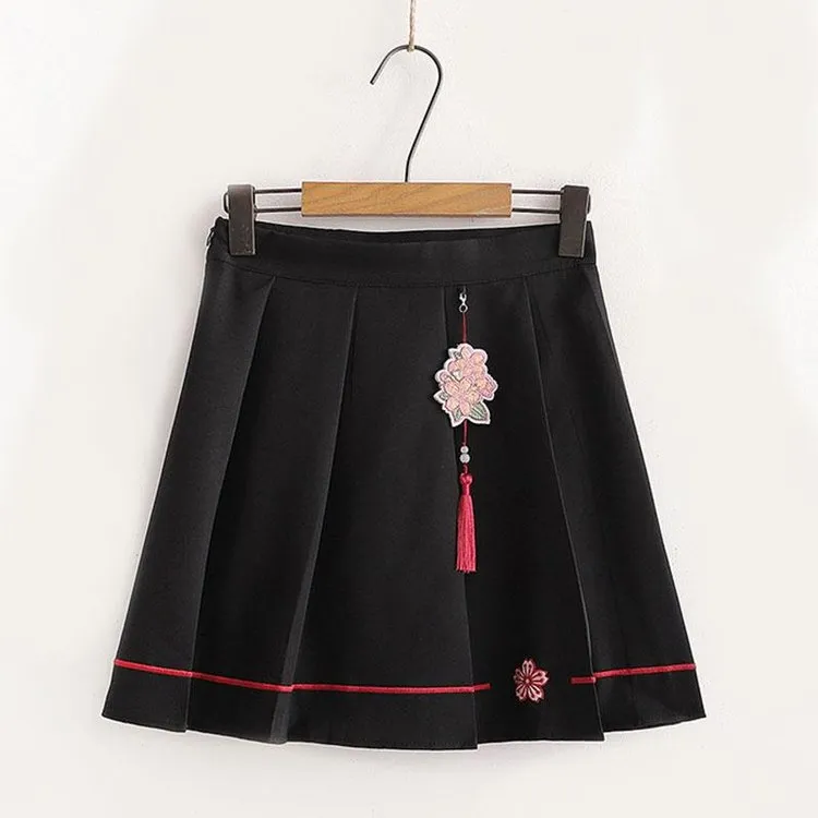 Chinese Style Hanfu Elements Flower Embroidery T-shirt Skirt Set Tassel UB6311