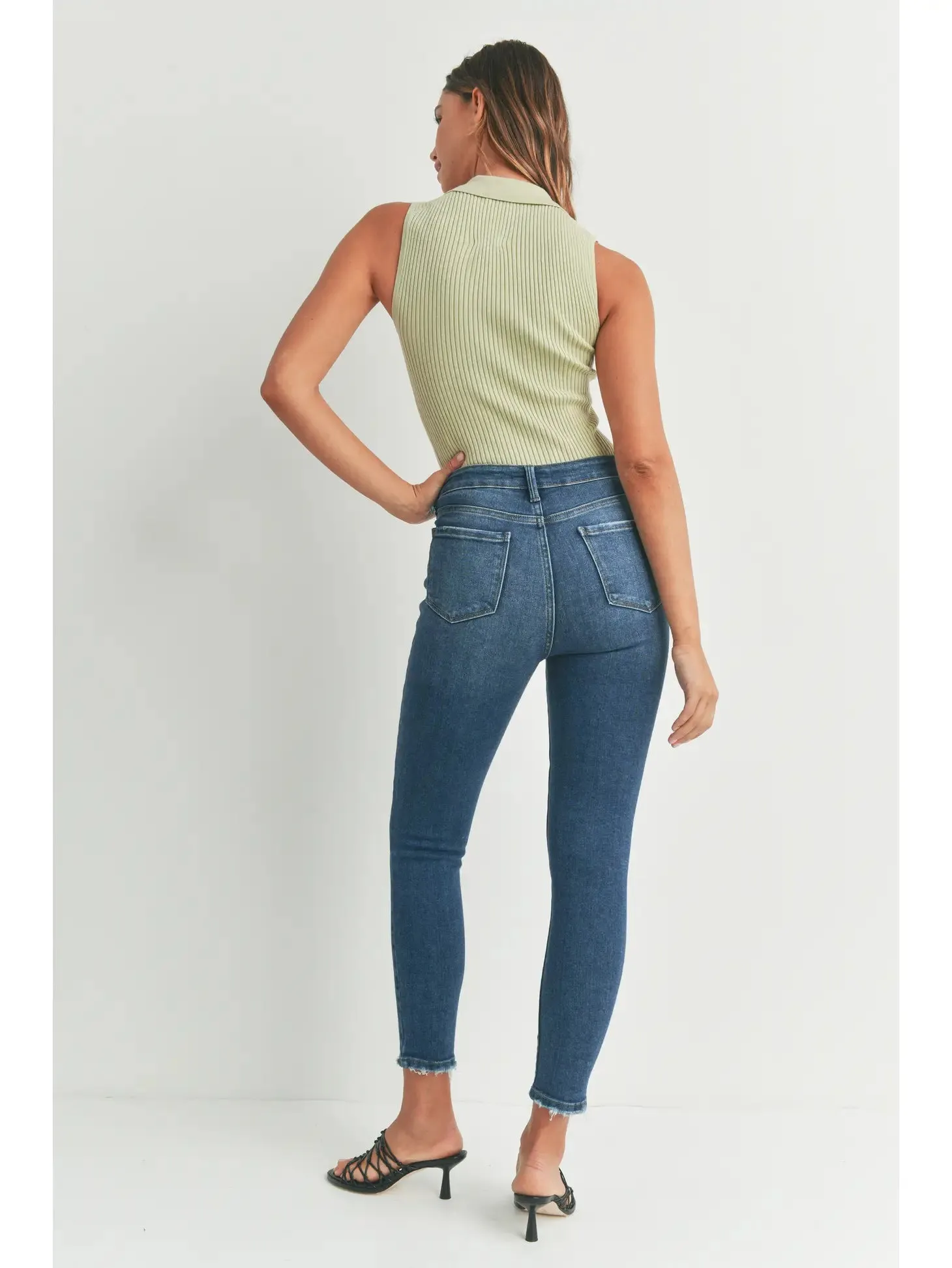 CLASSIC SKINNY JEANS // FINAL SALE