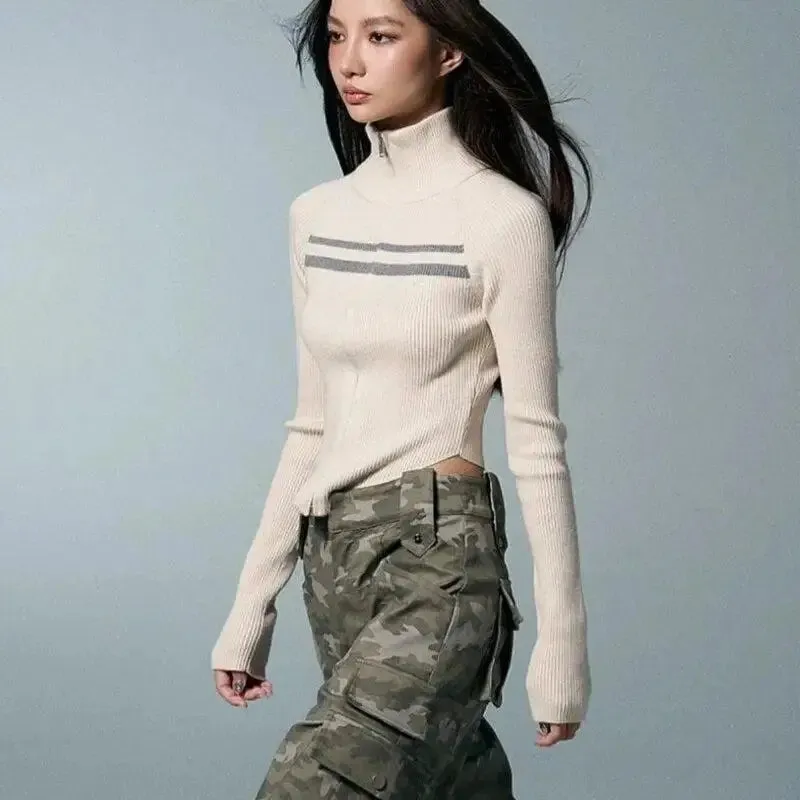 Cropped Grunge Cardigan with Vintage Belted Back for Y2K Style