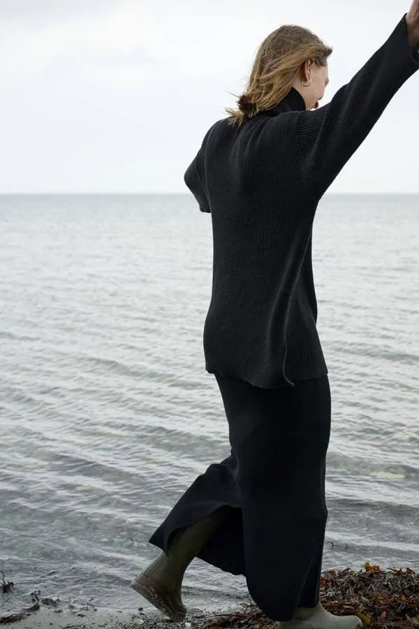 Dazzling Knit Skirt