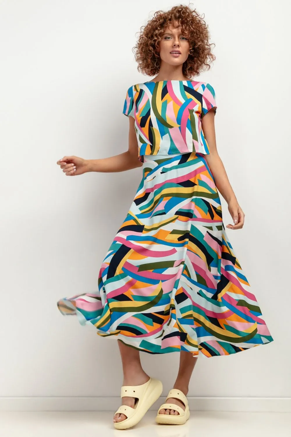 Elegant Patterned Maxi Skirt