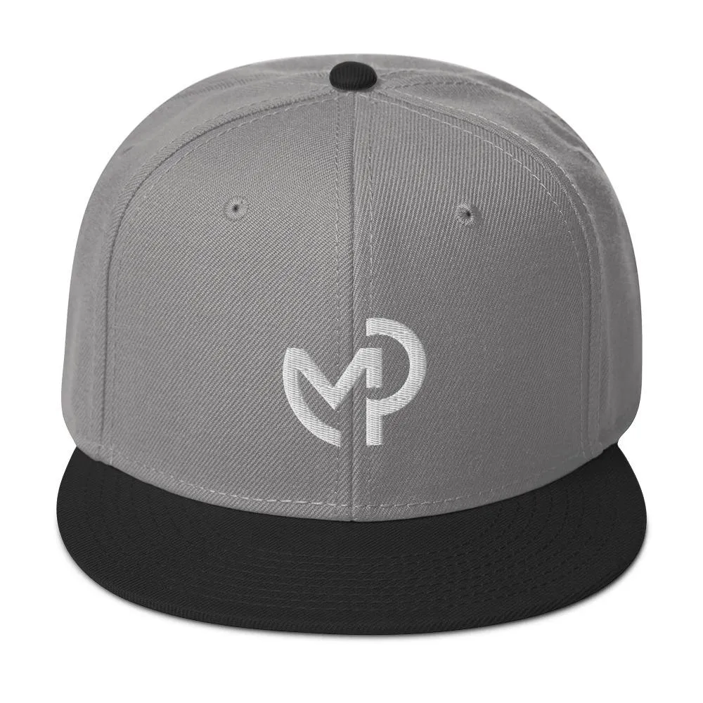 EMBROIDERED SNAPBACK HAT