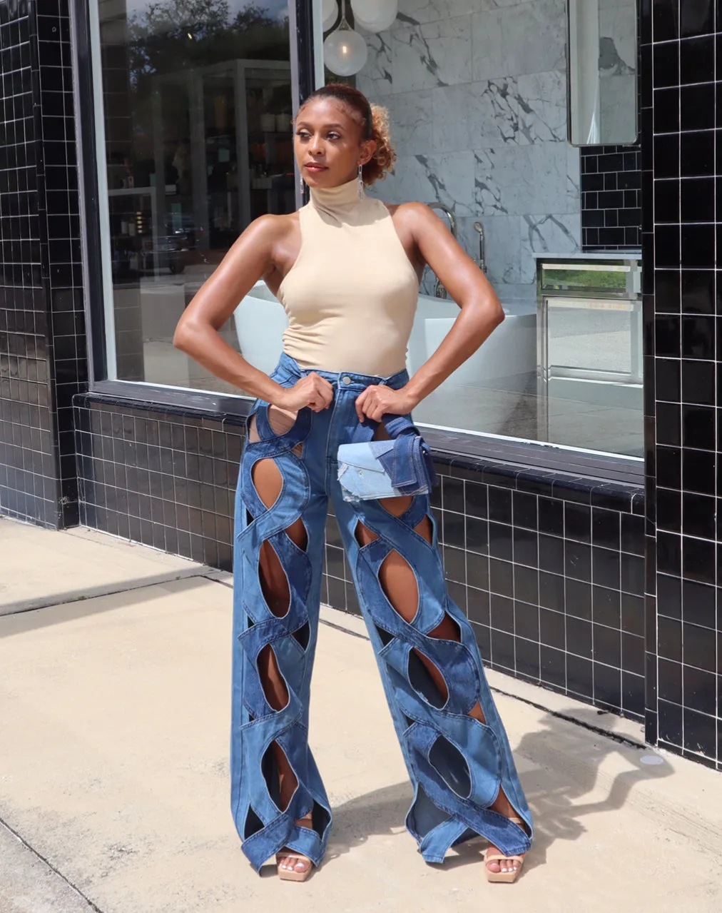 Figure 8 Jeans SALE