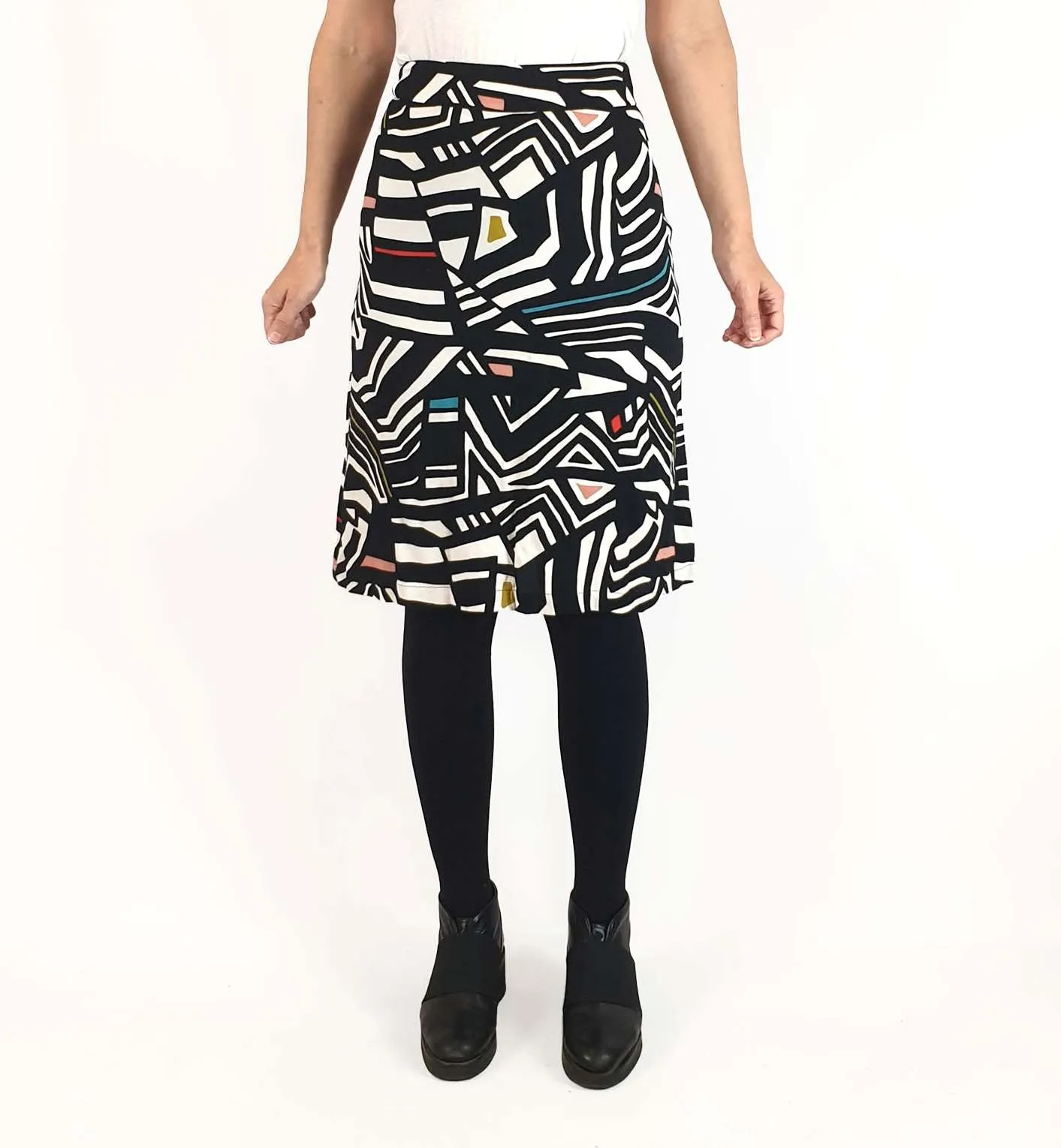 Frock Me Out black print skirt size 8