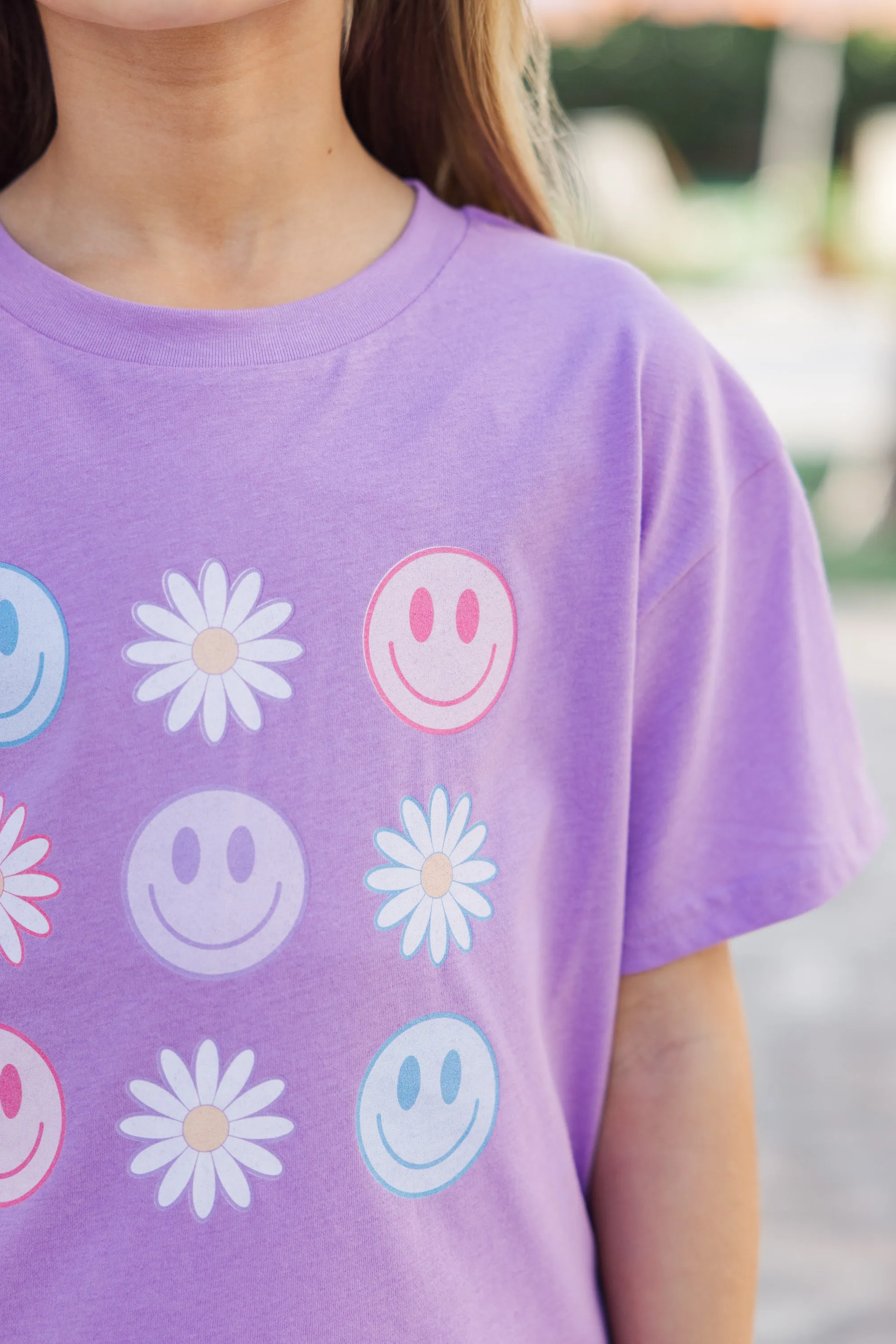 Girls: Springtime Daisies Lavender Graphic Tee