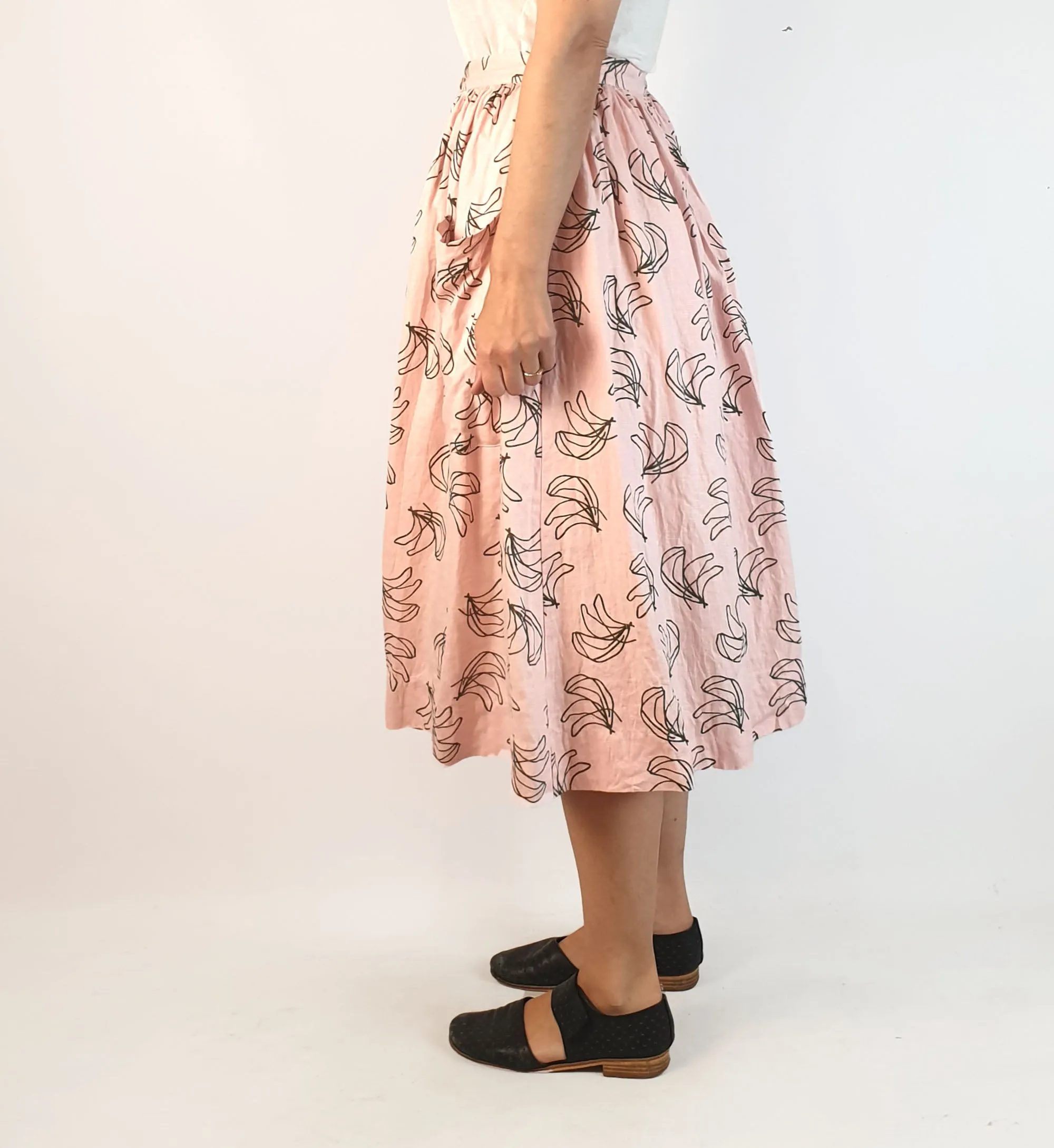 Gorman pink linen banana print skirt size 8