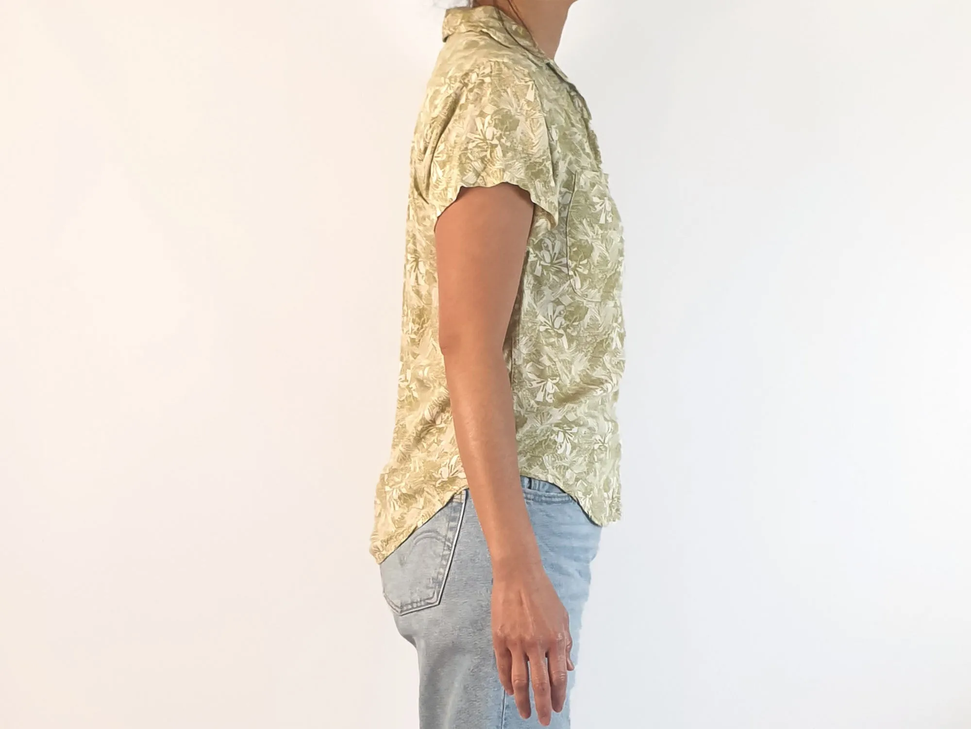 Handsom green print short sleeve shirt size 10