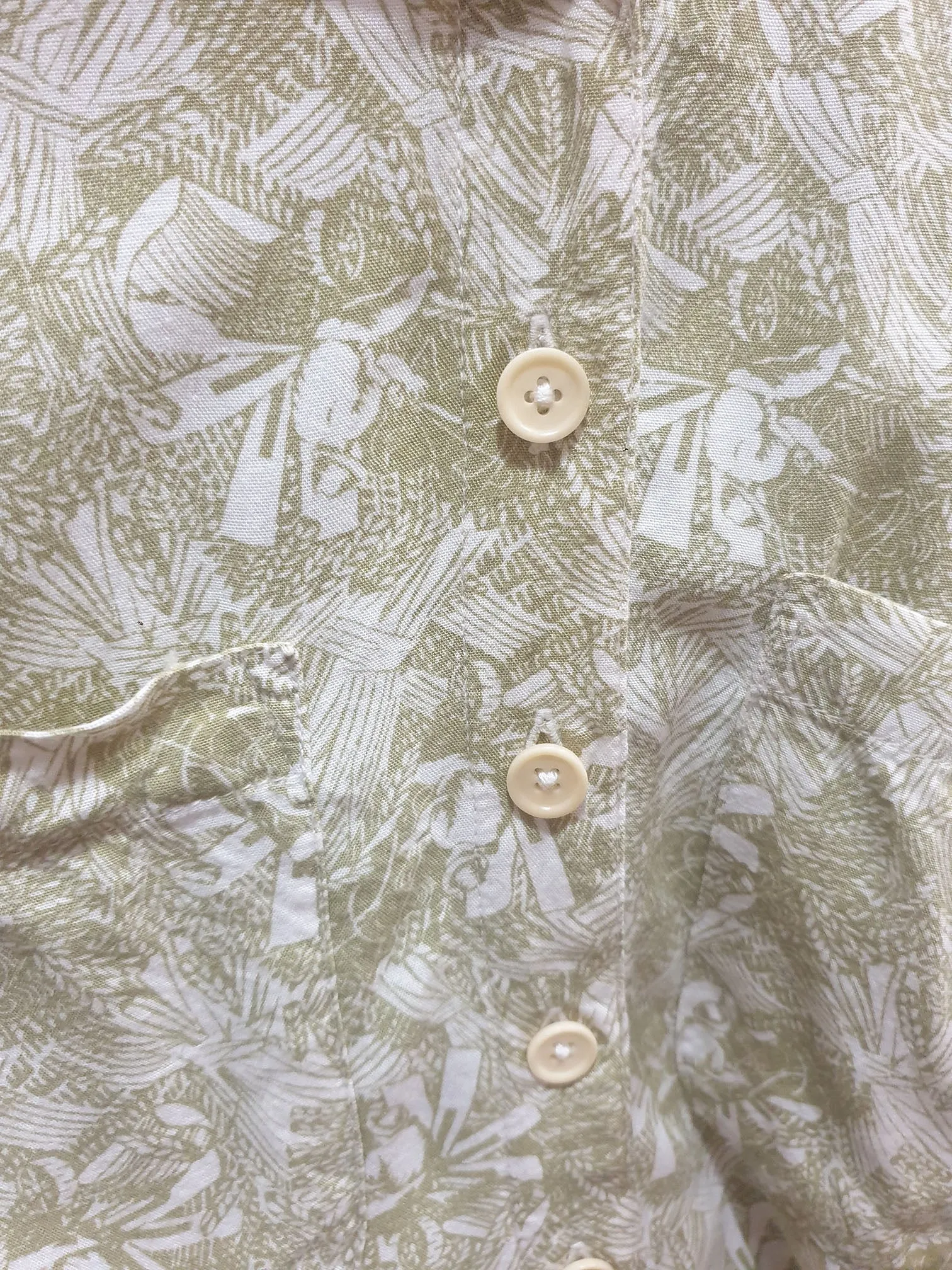 Handsom green print short sleeve shirt size 10