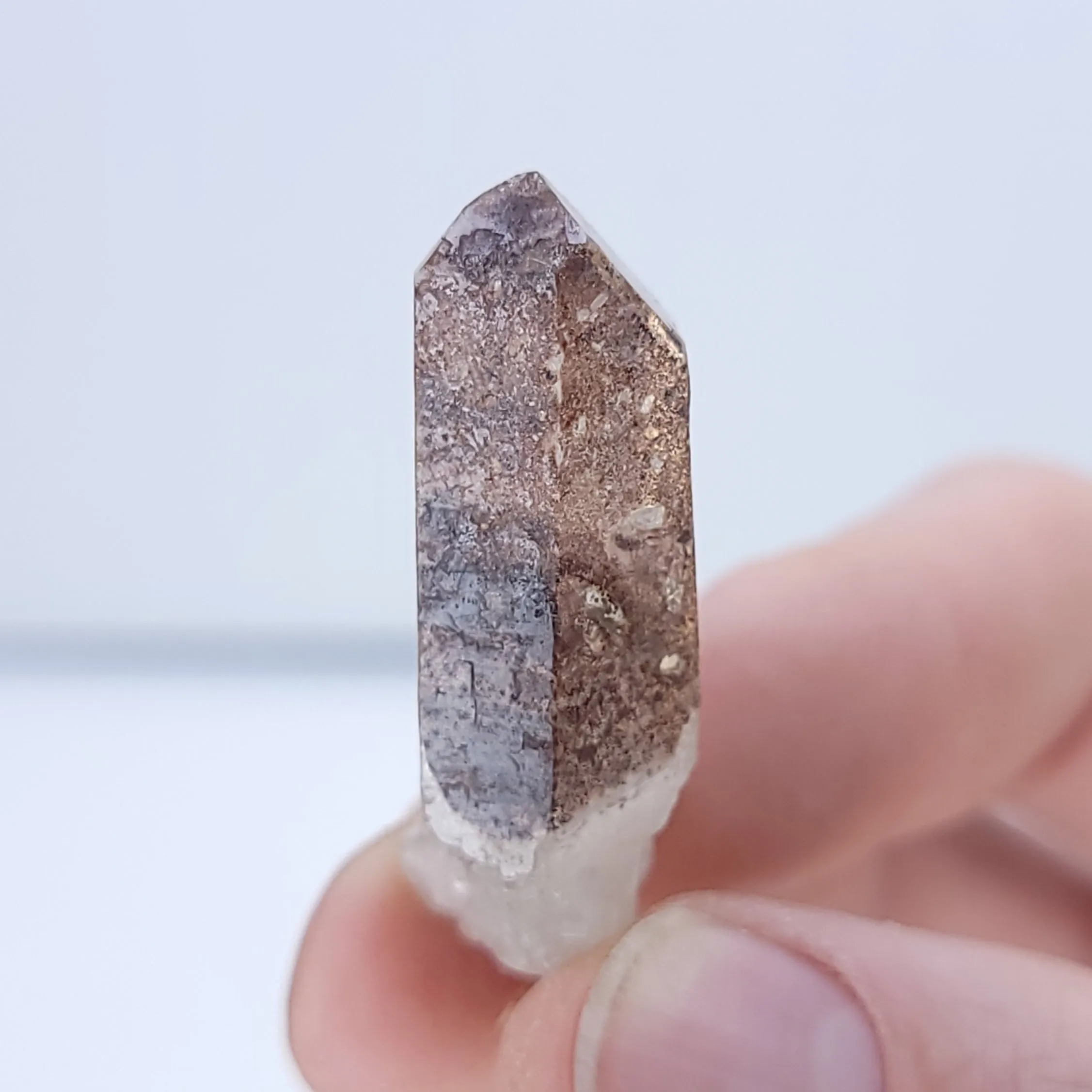Hematite Quartz. 10.3g