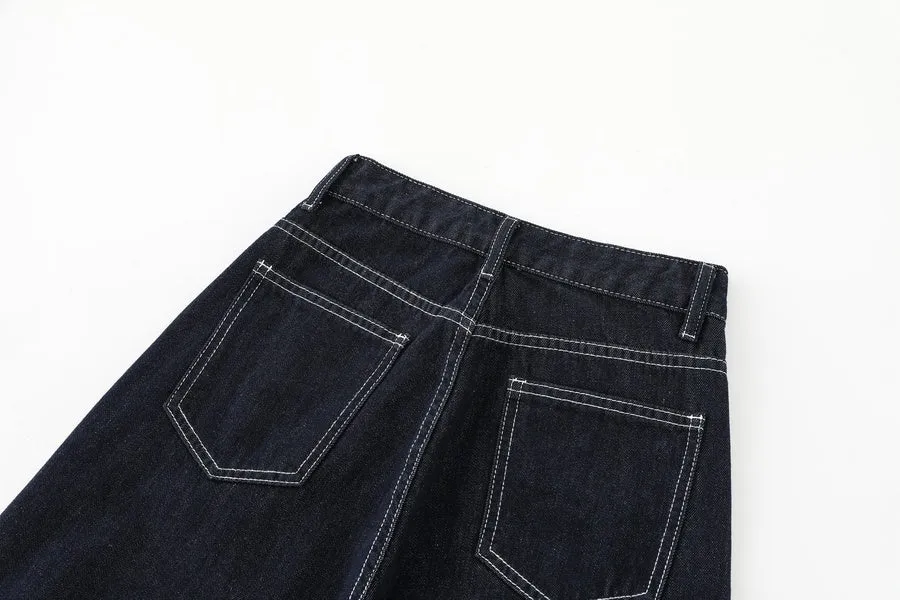 High-Quality Straight Leg Jeans for Women with Minimalist Style