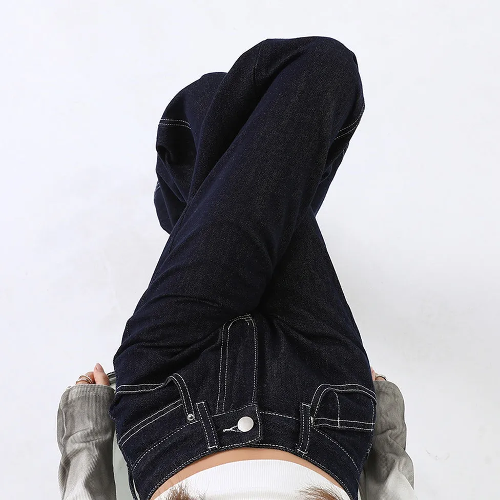 High-Quality Straight Leg Jeans for Women with Minimalist Style