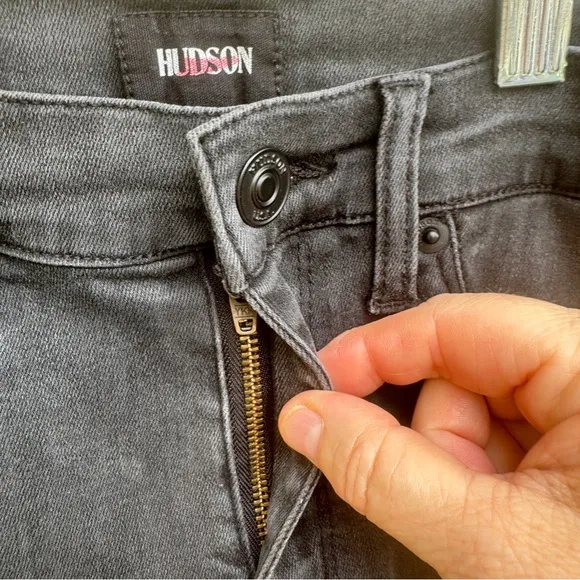 Hudson Jeans Luna Midrise Ankle Super Skinny with Side Bead Detail 5 Pocket  27