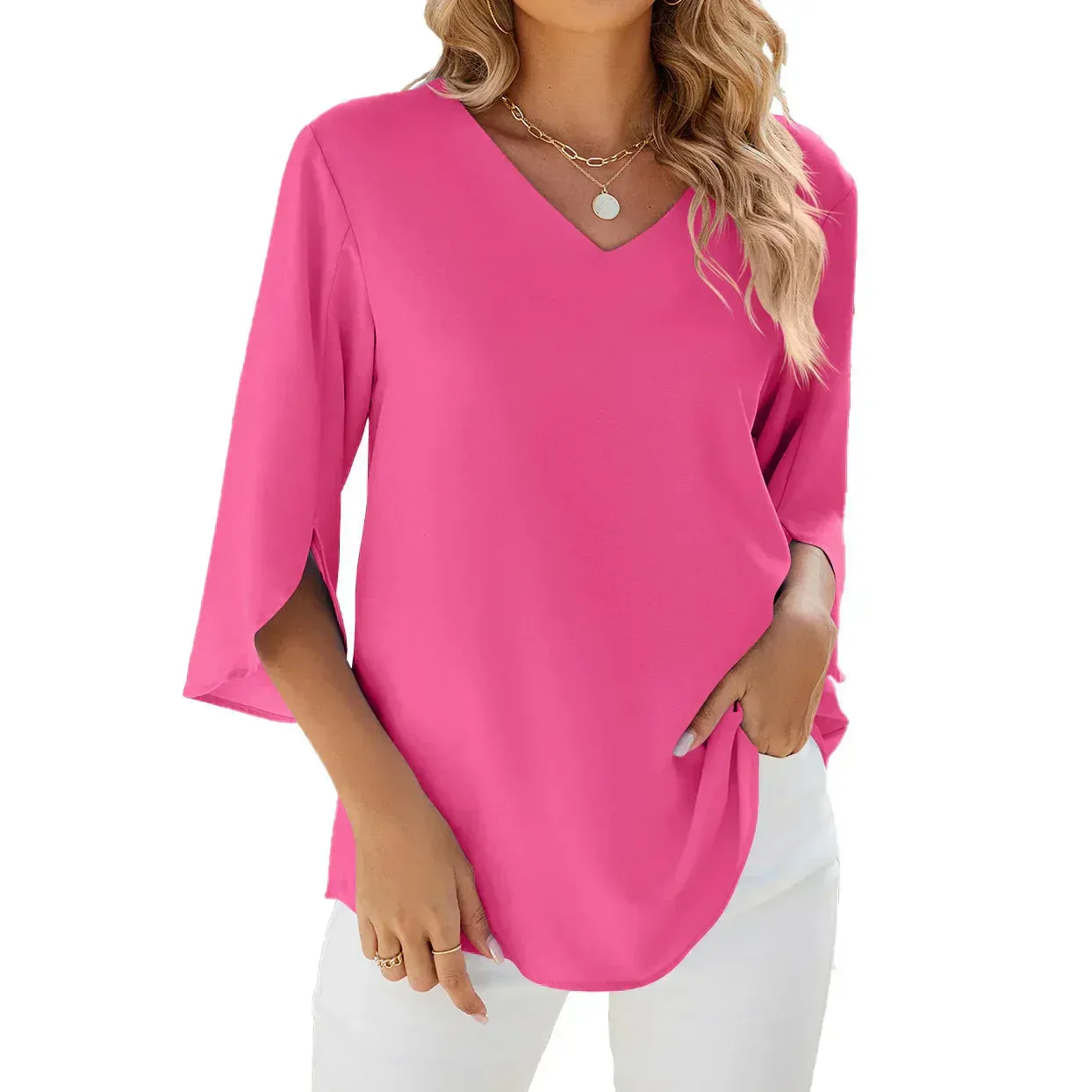 Lady blouse with v-neck and 3/4 sleeves