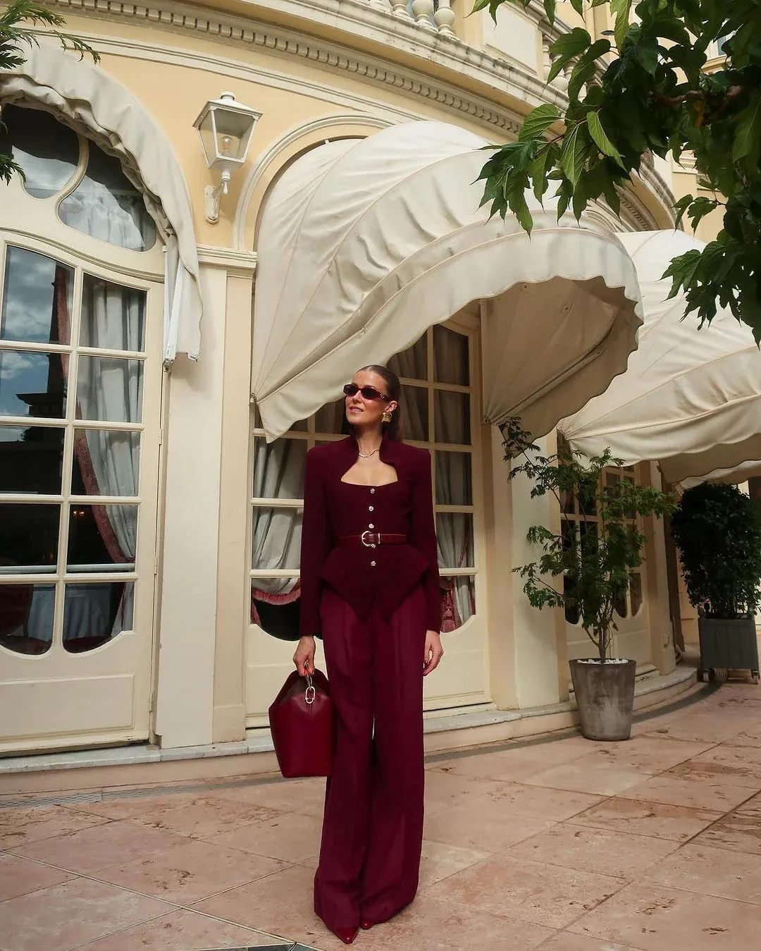 Leonia | Burgundy Blazer Jacket Longsleeve Gold Buttons