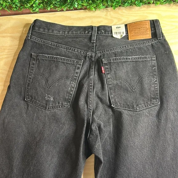 Levi's Premium Ribcage Straight Ankle Women’s Jeans