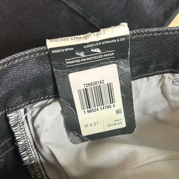 Levi's Premium Ribcage Straight Ankle Women’s Jeans