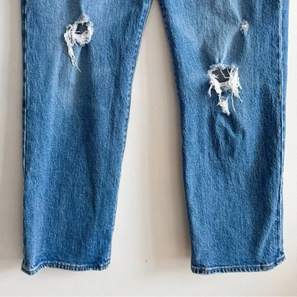 LEVI’S • Ribcage Straight Ankle Jean in Jive Tribe • 24