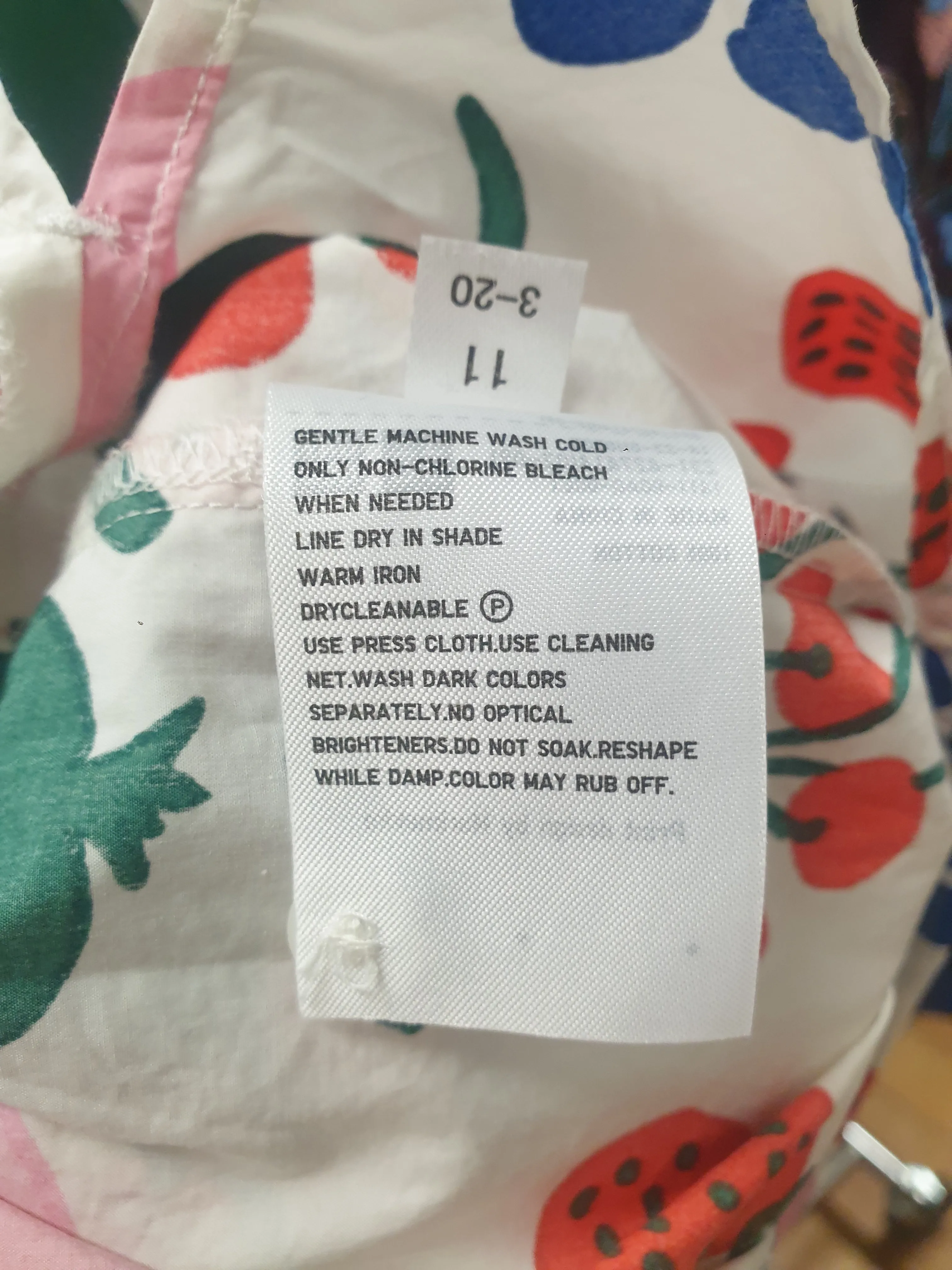 Maimekko   Uniqlo colourful shirt size S