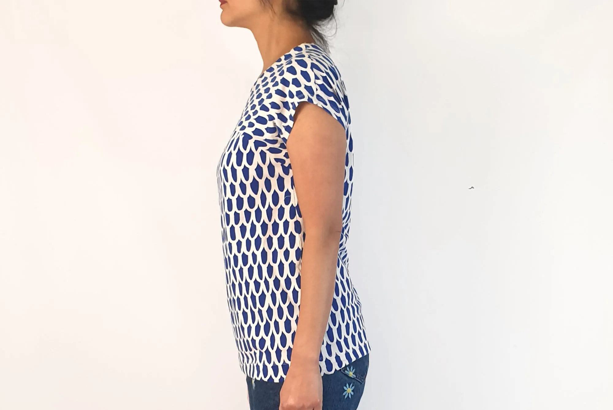 Marimekko blue and white print cap sleeve top size S