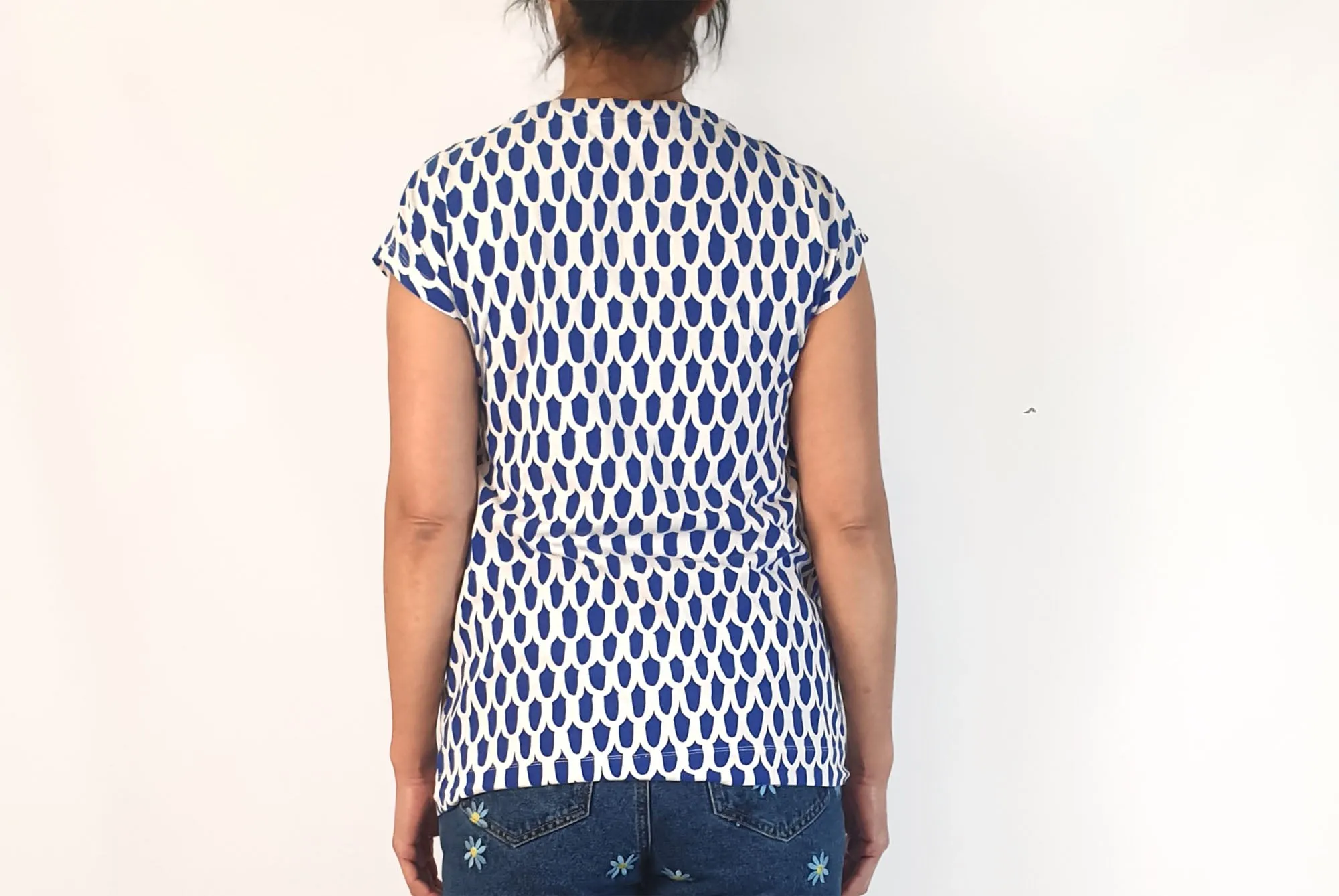 Marimekko blue and white print cap sleeve top size S