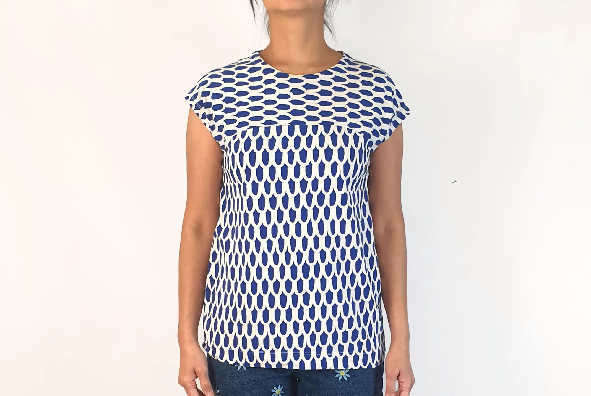 Marimekko blue and white print cap sleeve top size S