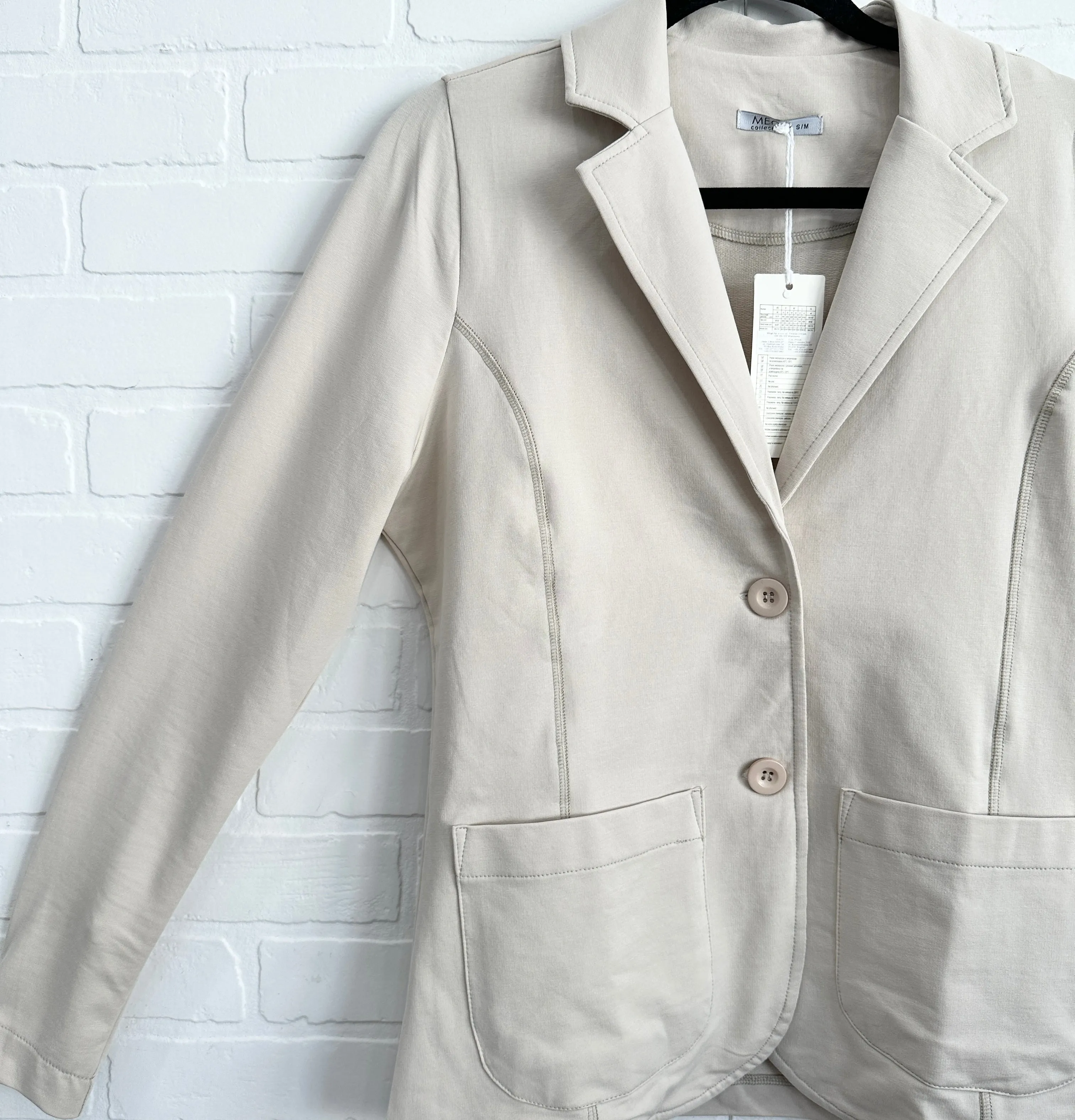 Megi Blazer