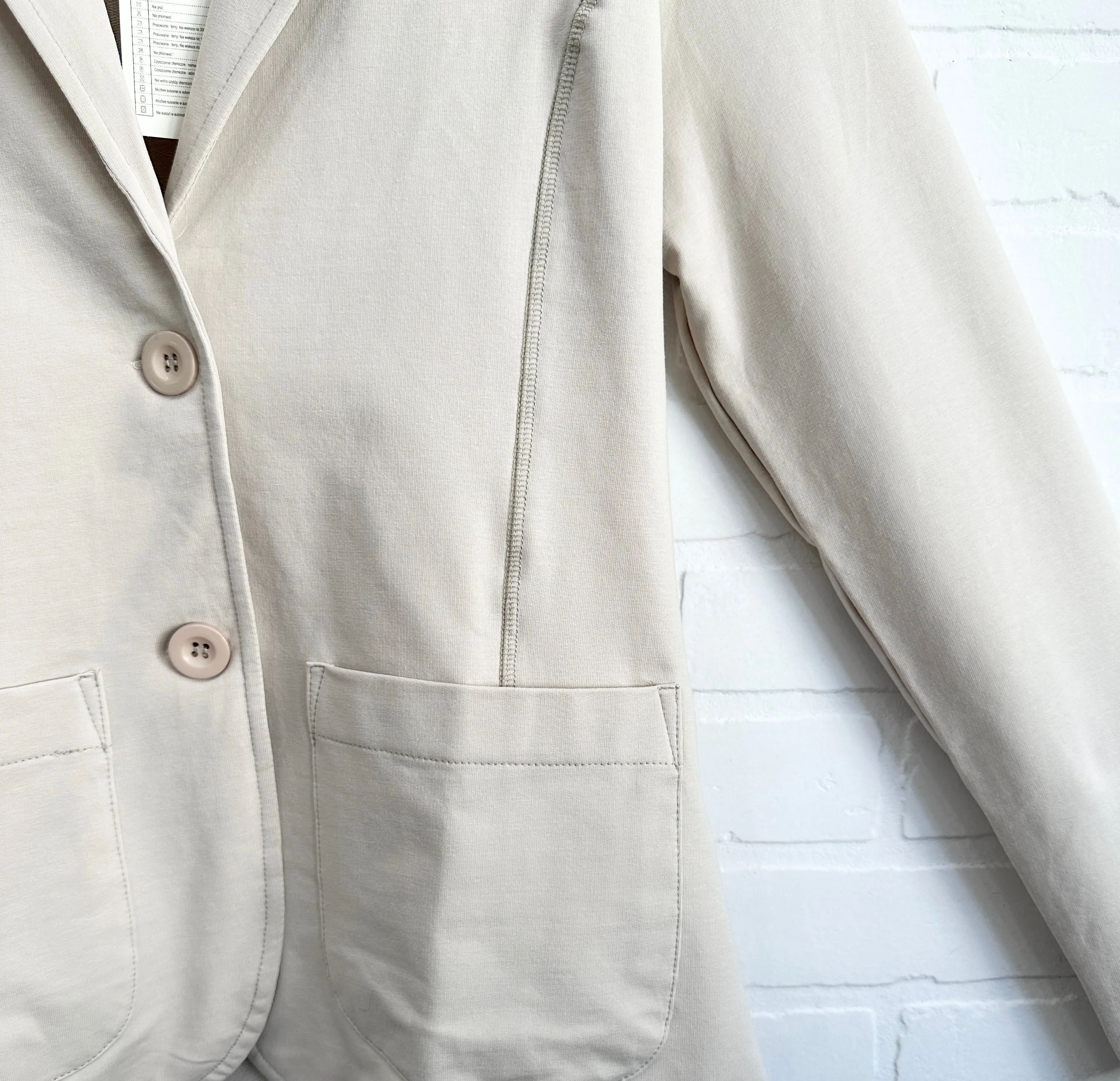 Megi Blazer