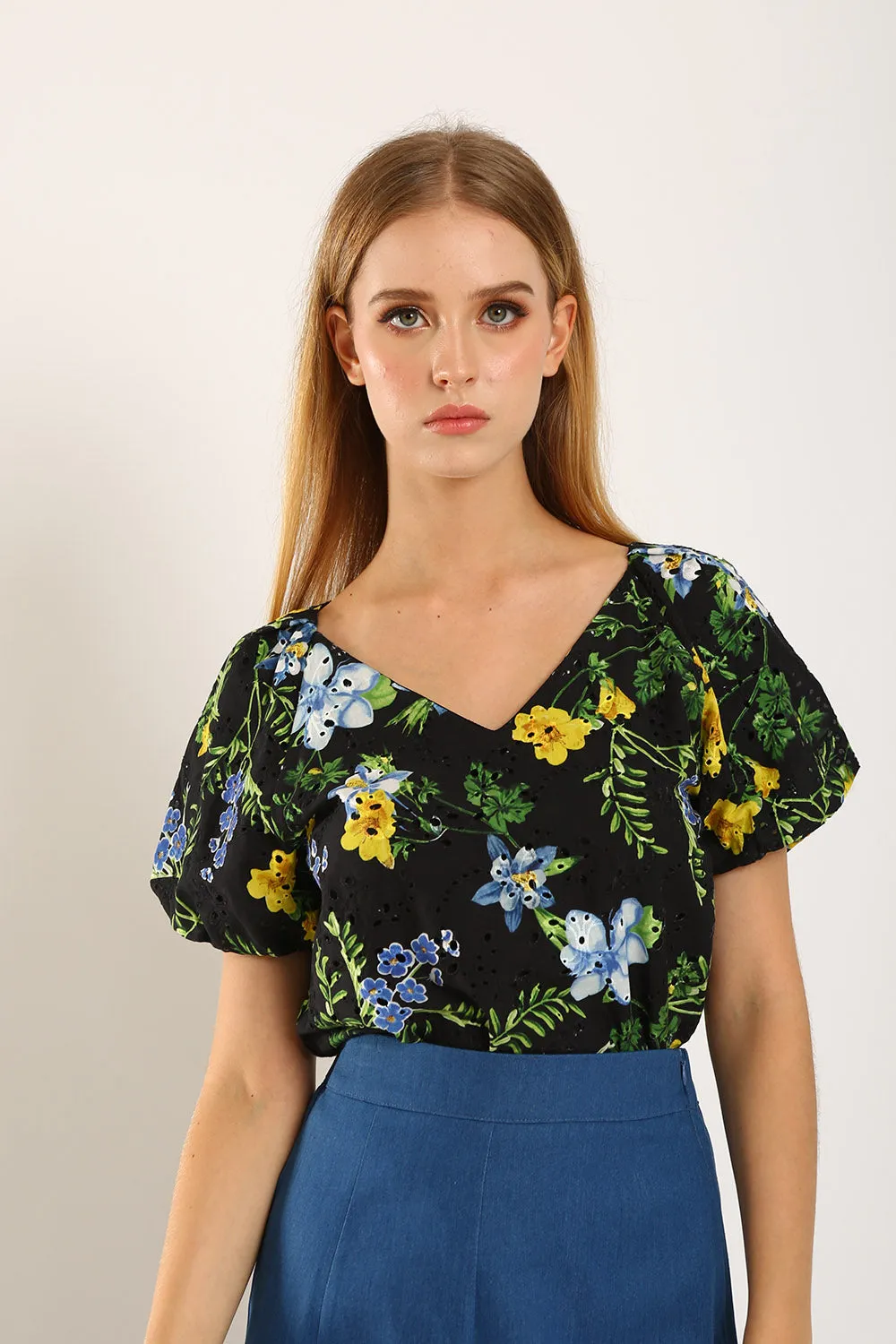 Merlyn Eyelet Top in Black Floral