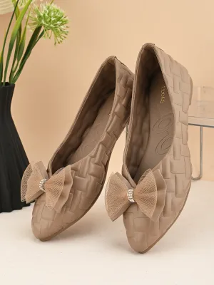 Mesh Bow with Elegant Design Textured Flats