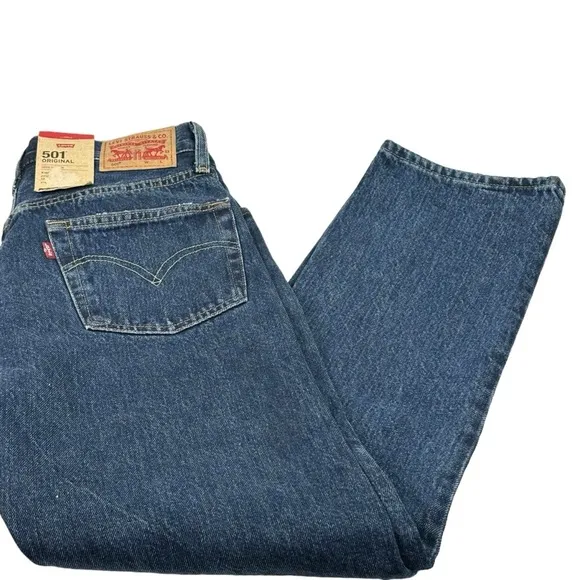 New Women’s 501 Levi’s Button Fly Jeans Size Waist 26” Length 30” MSRP $98