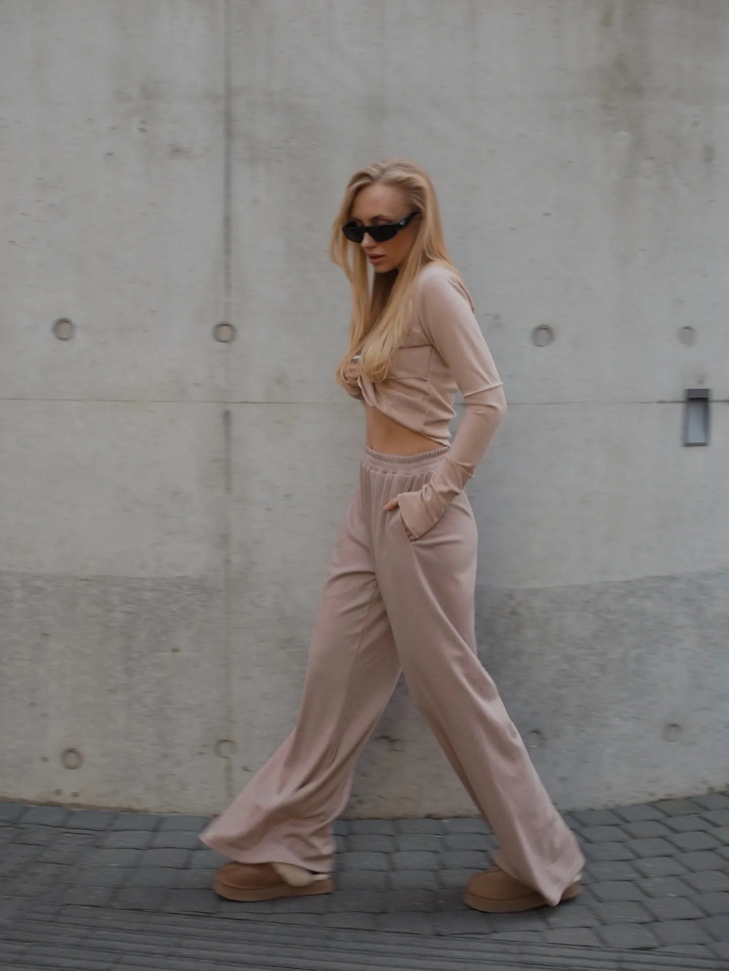 PERFECT LONG SLEEVE in Beige