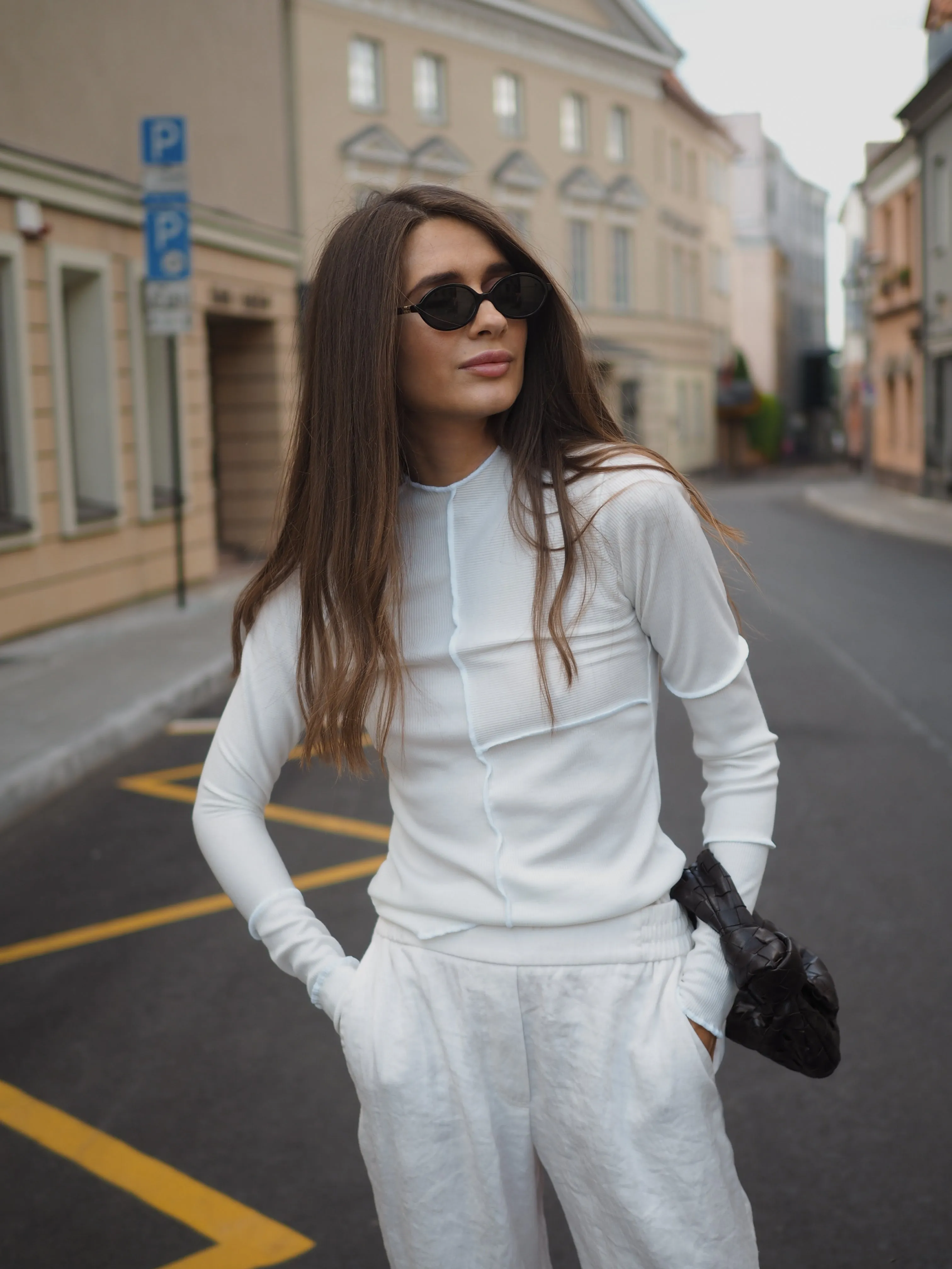 PERFECT LONGSLEEVE in White