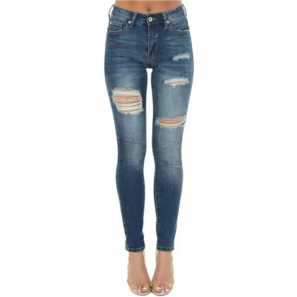 Plus size! Medium Wash Ripped Skinny Jeans