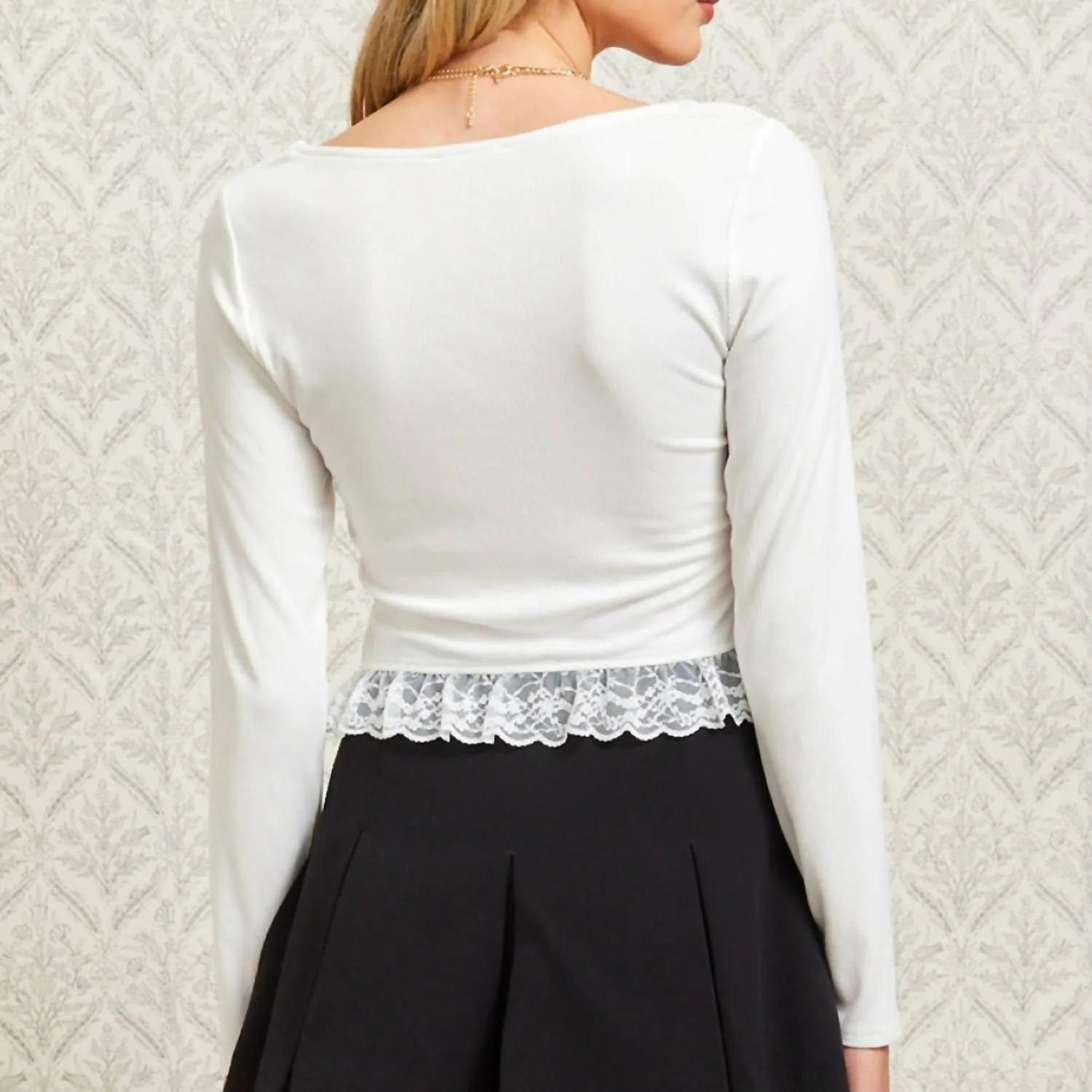 Sherri Bow Top In White